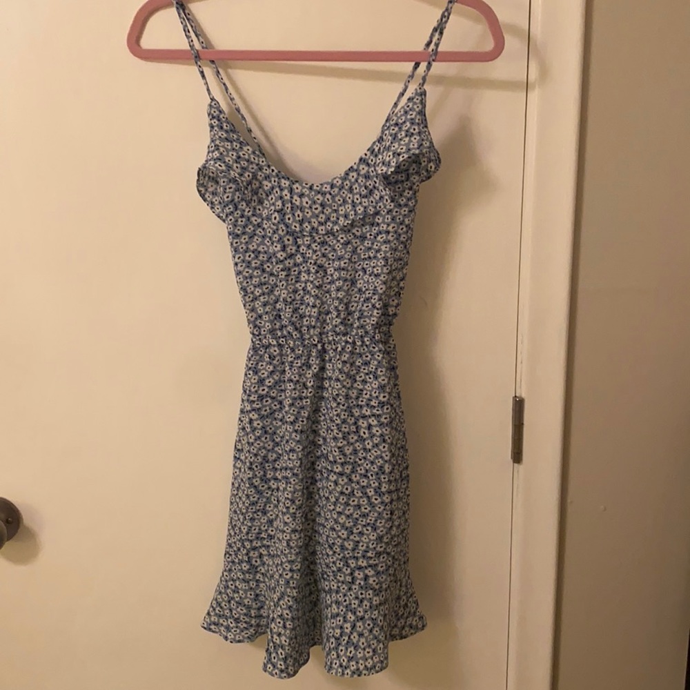 H&M, cute flower flowy dress, size 0, like new